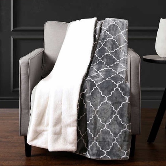 Life Comfort Bedding Life Comfort Ultimate Faux Fur Throw Dark Gray